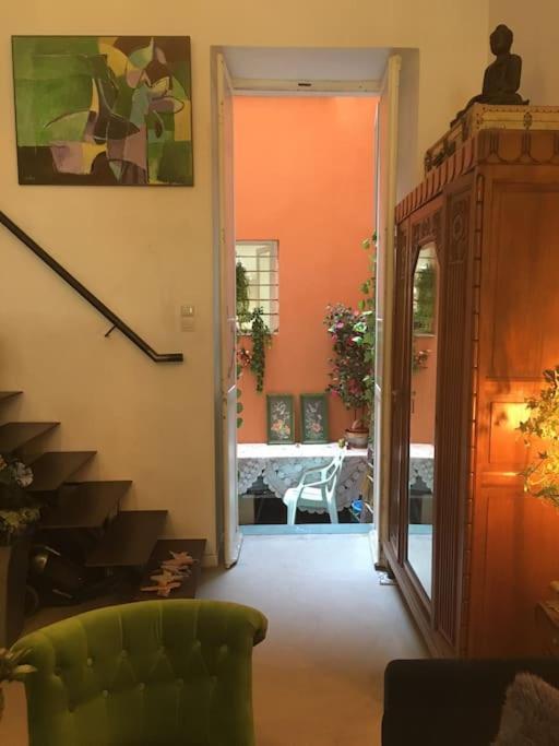 Loft D Artistes Avec Patio Au Port De Nice Luaran gambar