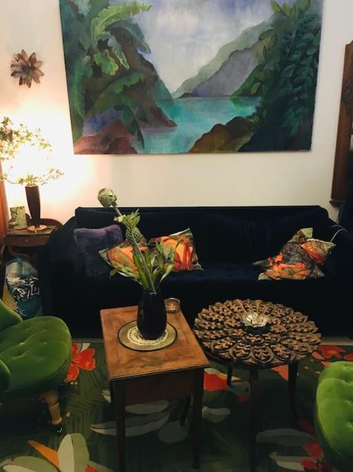 Loft D Artistes Avec Patio Au Port De Nice Luaran gambar
