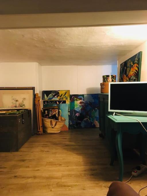 Loft D Artistes Avec Patio Au Port De Nice Luaran gambar